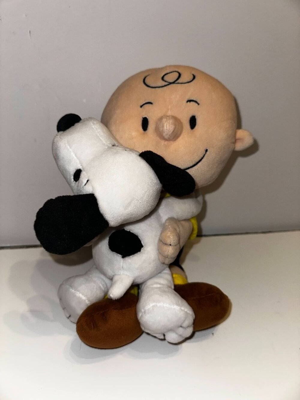 Hallmark Happiness Is A Hug From A Friend Peanuts Charlie Brown Snoopy Plush 9"